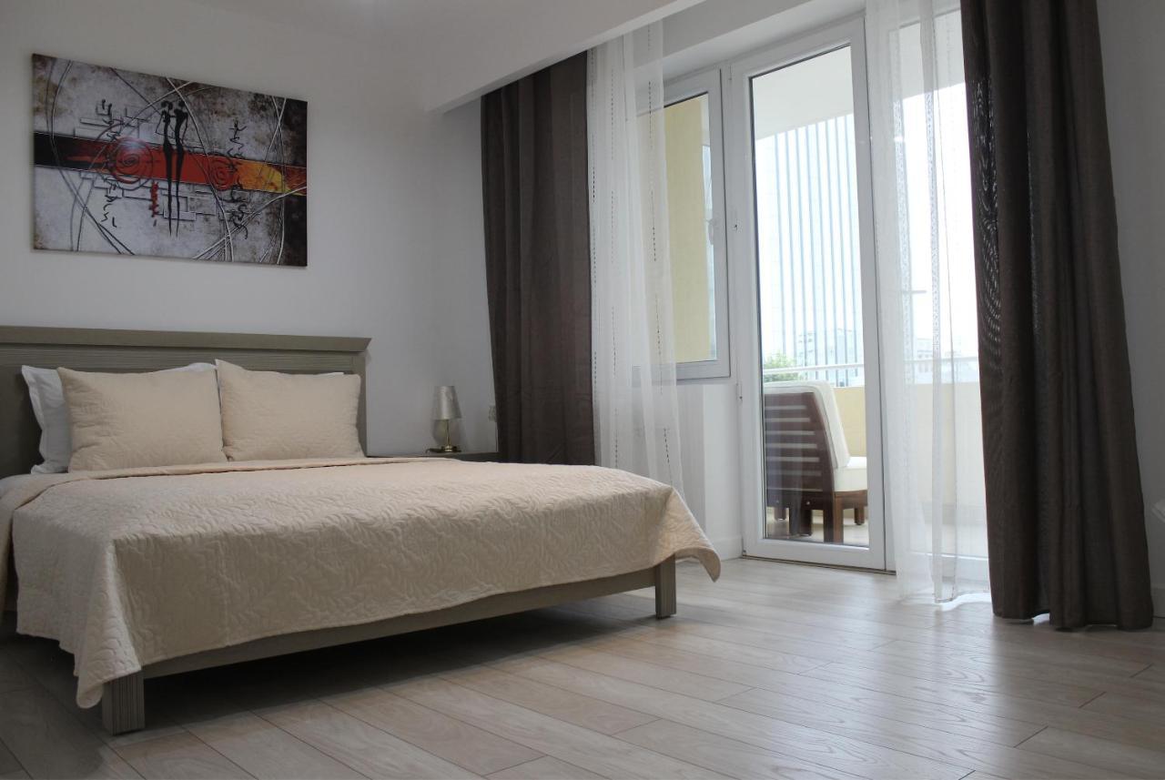 Luxury City Center Apartment - Romana Бухарест Экстерьер фото