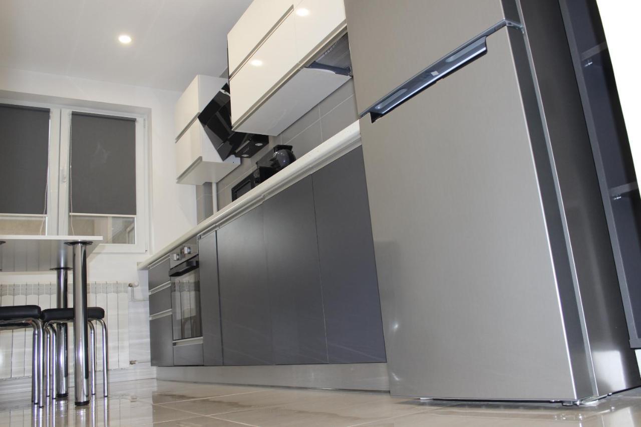 Luxury City Center Apartment - Romana Бухарест Экстерьер фото