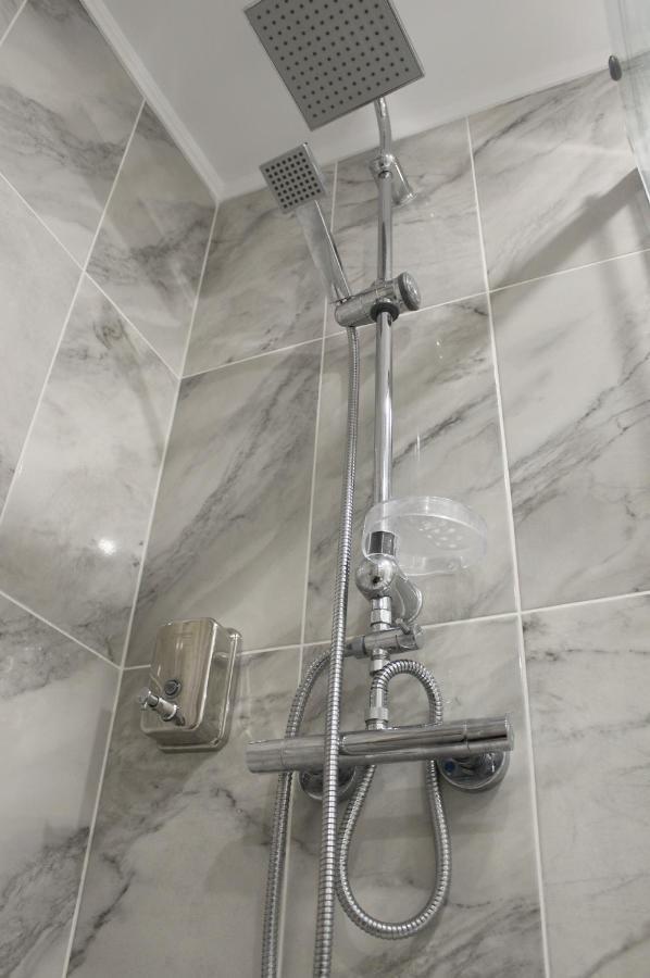 Luxury City Center Apartment - Romana Бухарест Экстерьер фото